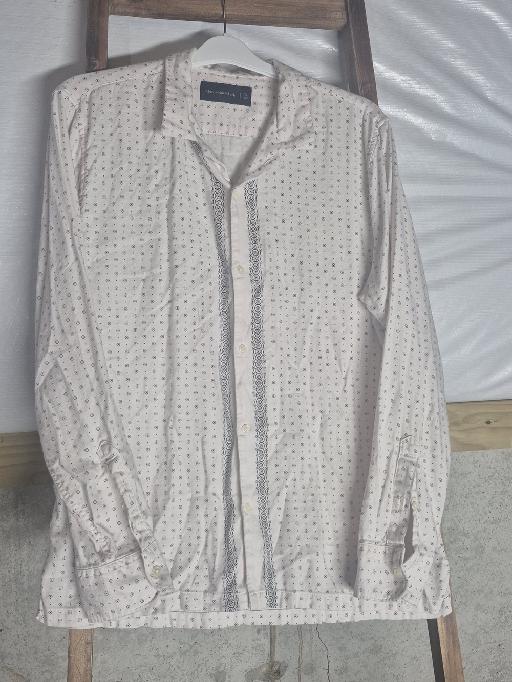Abercrombie & Fitch Light  Printed Button-Up Shirt